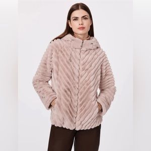 BERNARDO Luxe Faux Fur Hooded Jacket Petal Pink SO SOFT!